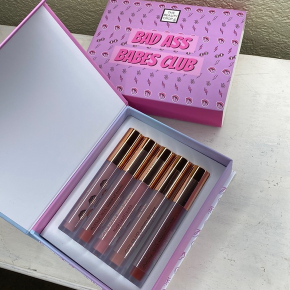 “Bad Ass Babes Club” Lipstick Kit-5 Shades NIB NEW